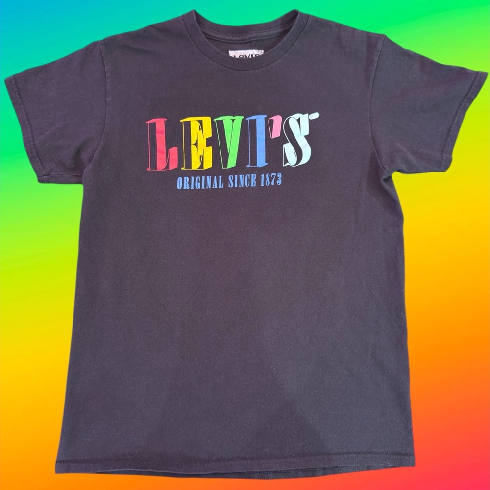 Levi’s Rainbow Graphic Tee Size Small